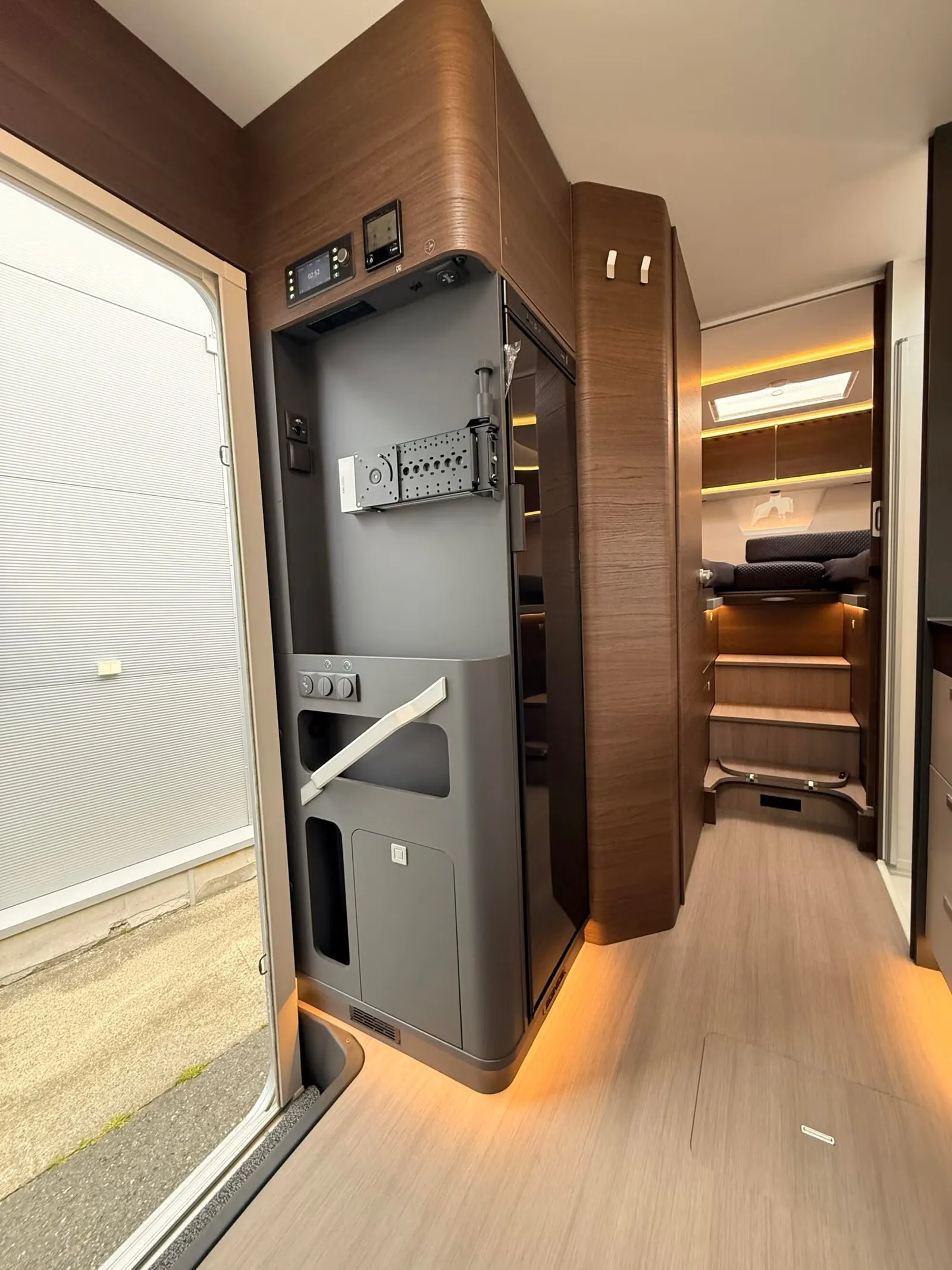 Adria Sonic Supreme 700 SL – 180 PS 8-Gang-Automatik, 4.400 kg, Einzelbetten