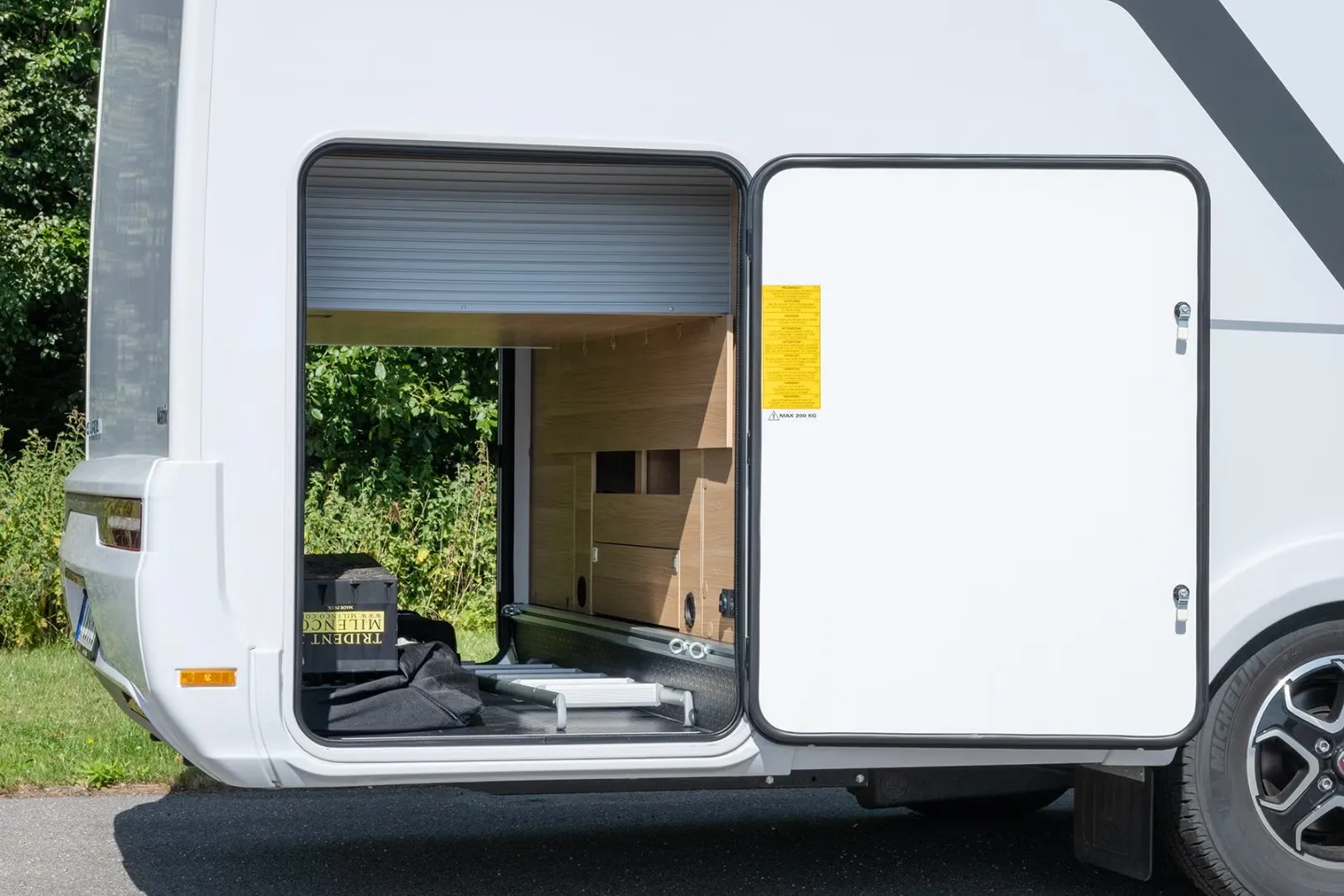 Adria Matrix 670 SC Plus – für 5 zugelassen, 160 PS 9-Gang-Automatik, nur 2.200 km