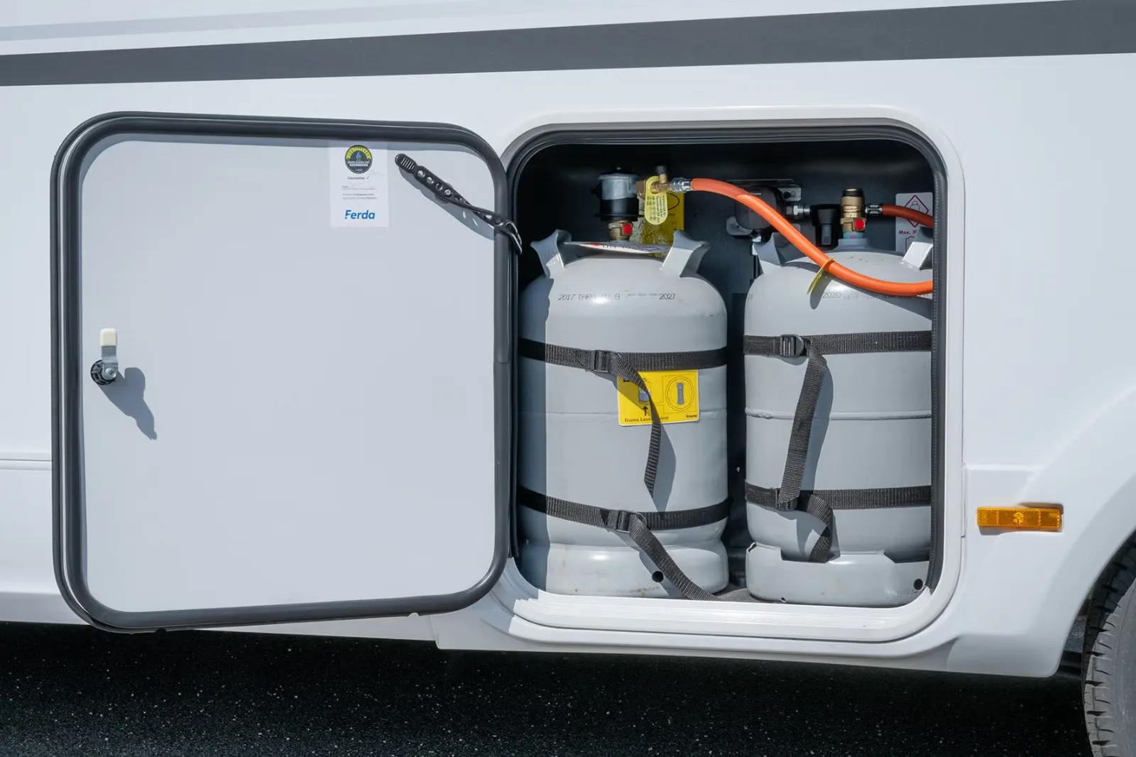 Adria Matrix 670 SC Plus – für 5 zugelassen, 160 PS 9-Gang-Automatik, nur 2.200 km
