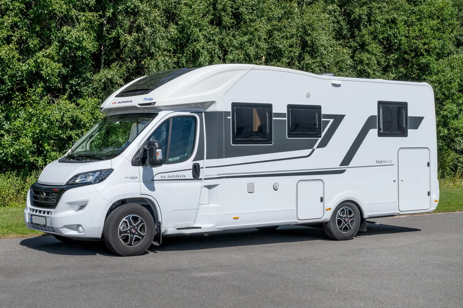 Adria Matrix 670 SC Plus – für 5 zugelassen, 160 PS 9-Gang-Automatik, nur 2.200 km