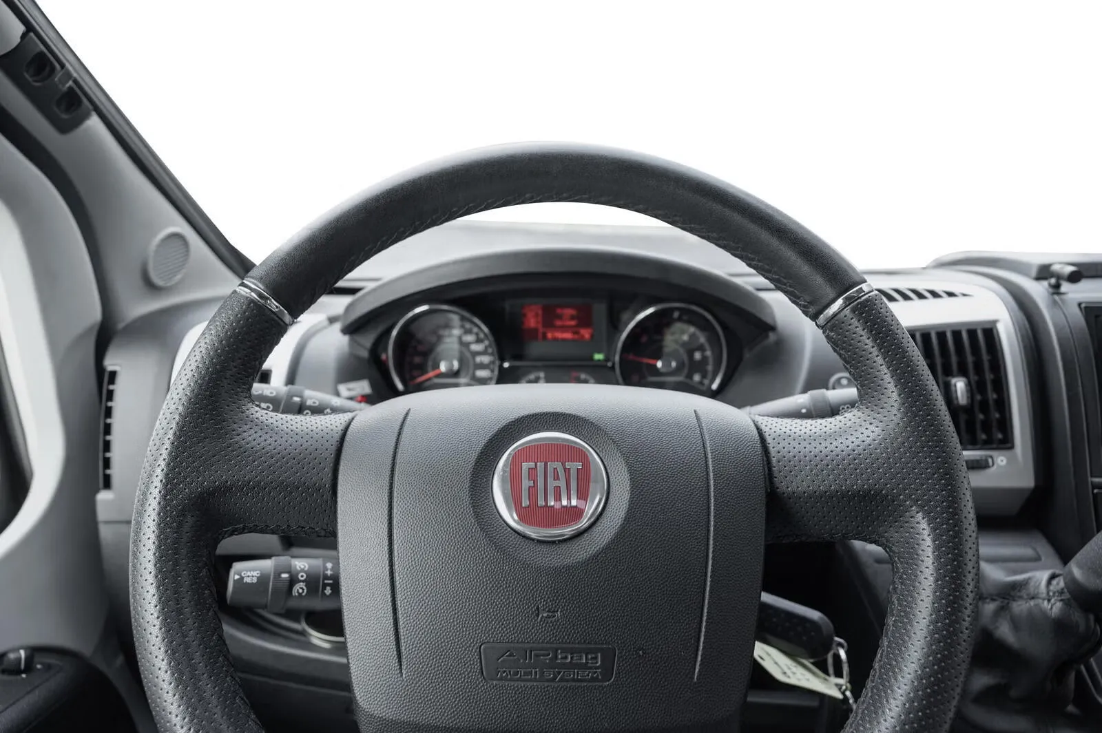 Bürstner T 690 Nordic Edition – 7 m, Automatik, Hubbett, gepflegt